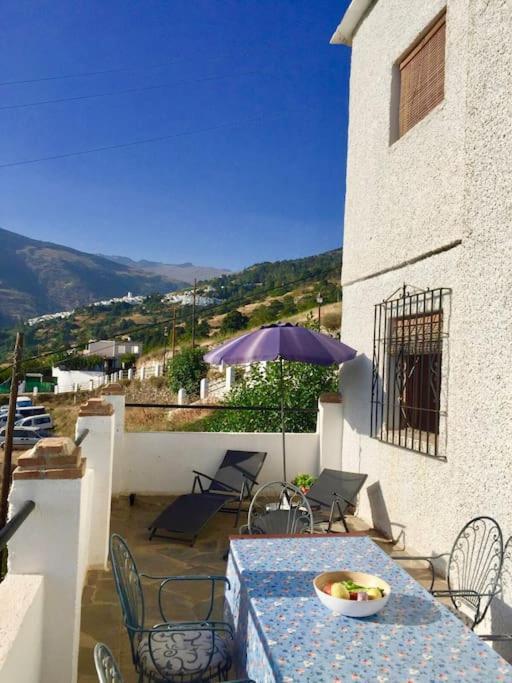 Casa Mirador Bubion, Large Terrace & Amazing Views Apartment